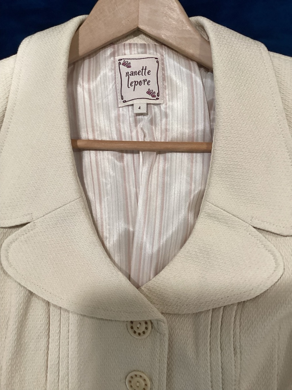 Nanette Lepore Cream Textured 2-Piece Pantsuit Split Size 4 / 2 Like New women’s - Picture 2 of 12